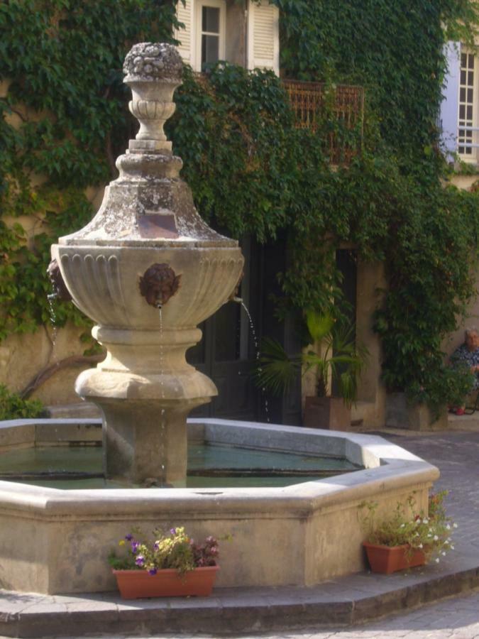 Maison Provençale Venasque Exterior foto